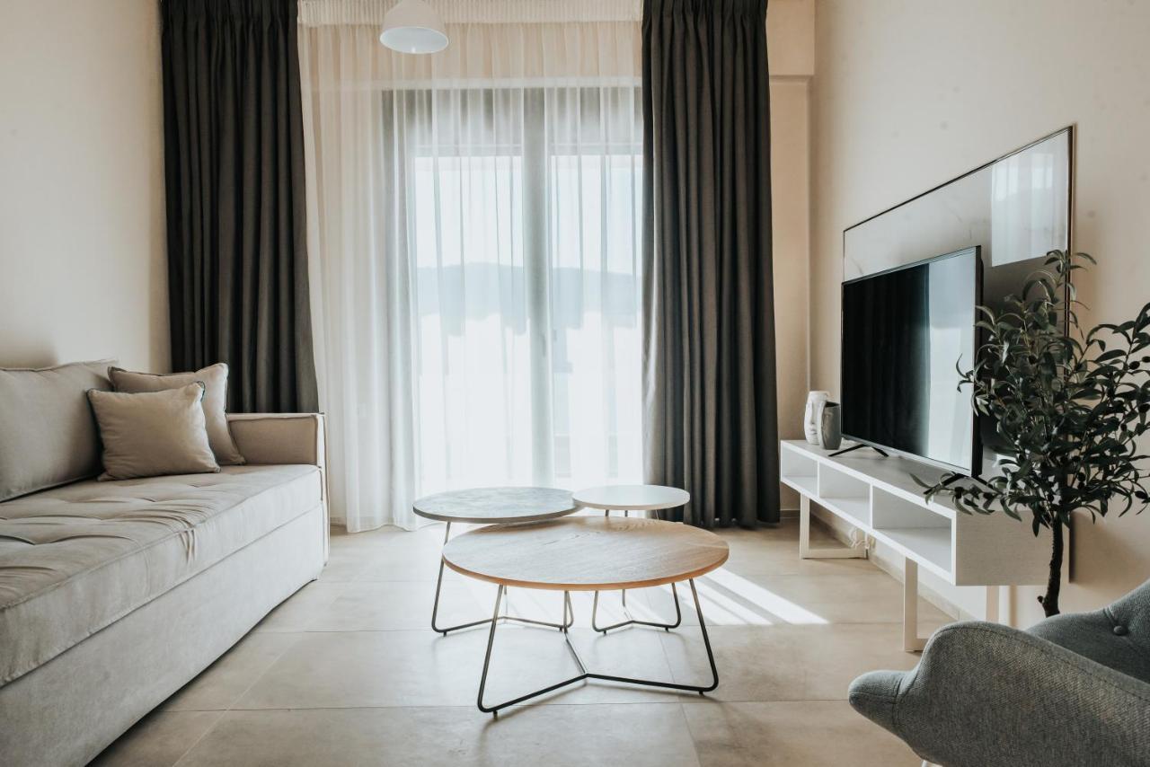 Elia Luxury Suites Plataria Exterior photo